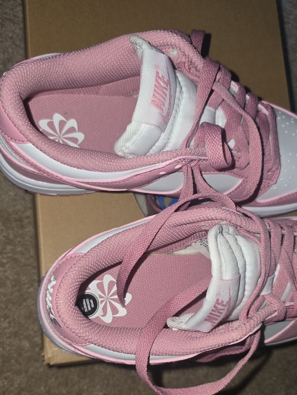 Nike Dunks Pink And White For Girls